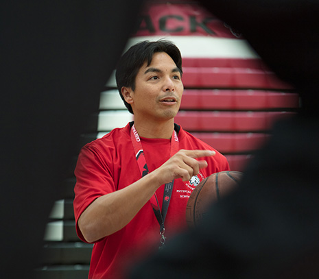 Sport and Movement Studies Professor teaching a class