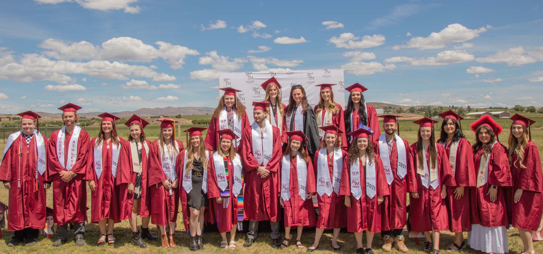 2021 & 2022 ATM Graduates at Senior Celebration at Professor Eklund's House