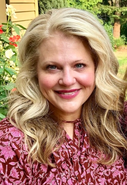 portrait of karen l. aparicio