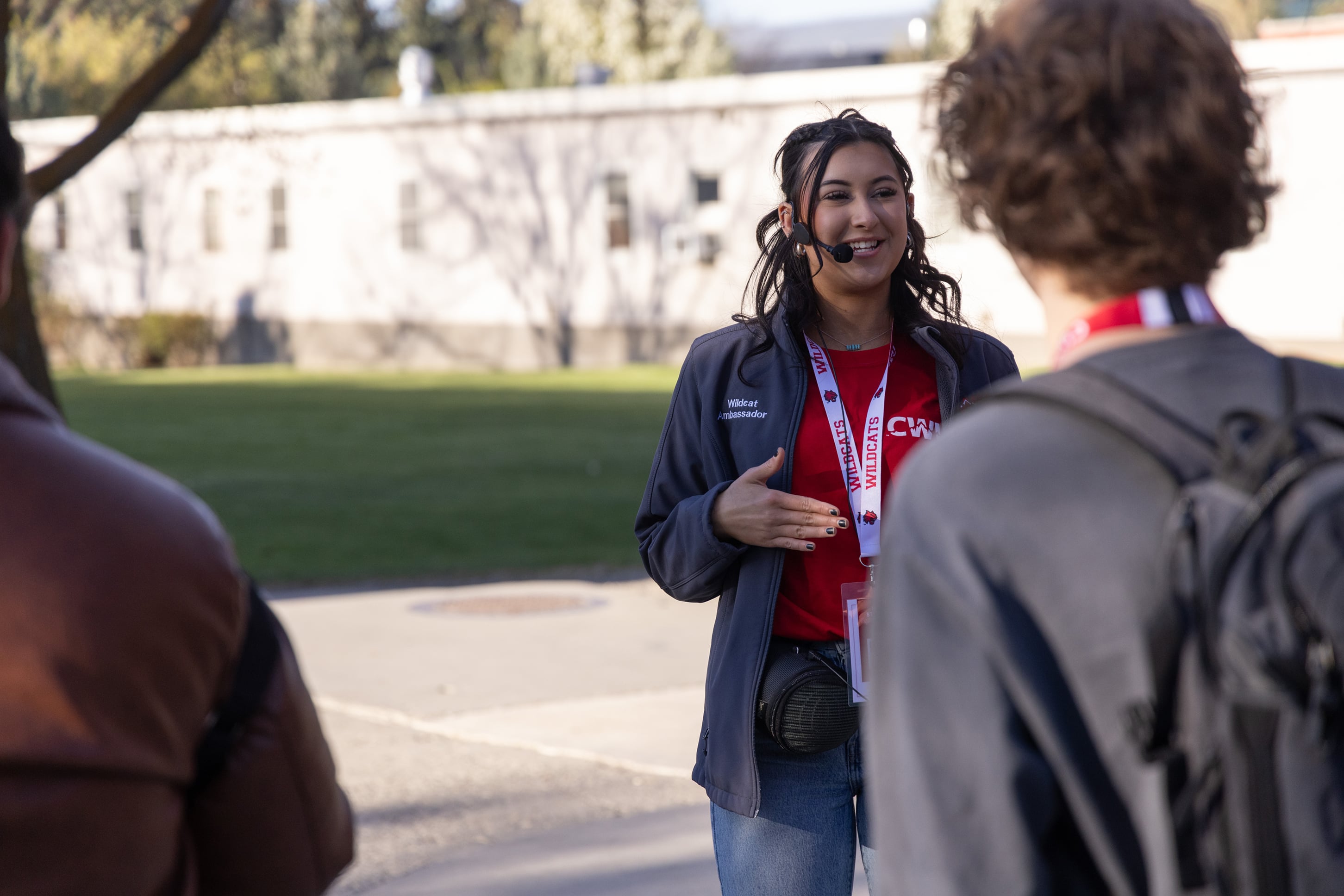 A CWU Tour Guide gives a tour to new students!